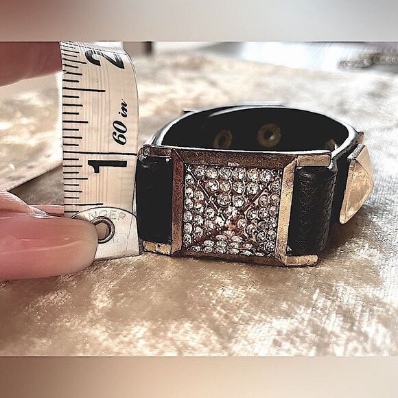 Leather N Gold Leather Bracelet - Picture 2 of 5